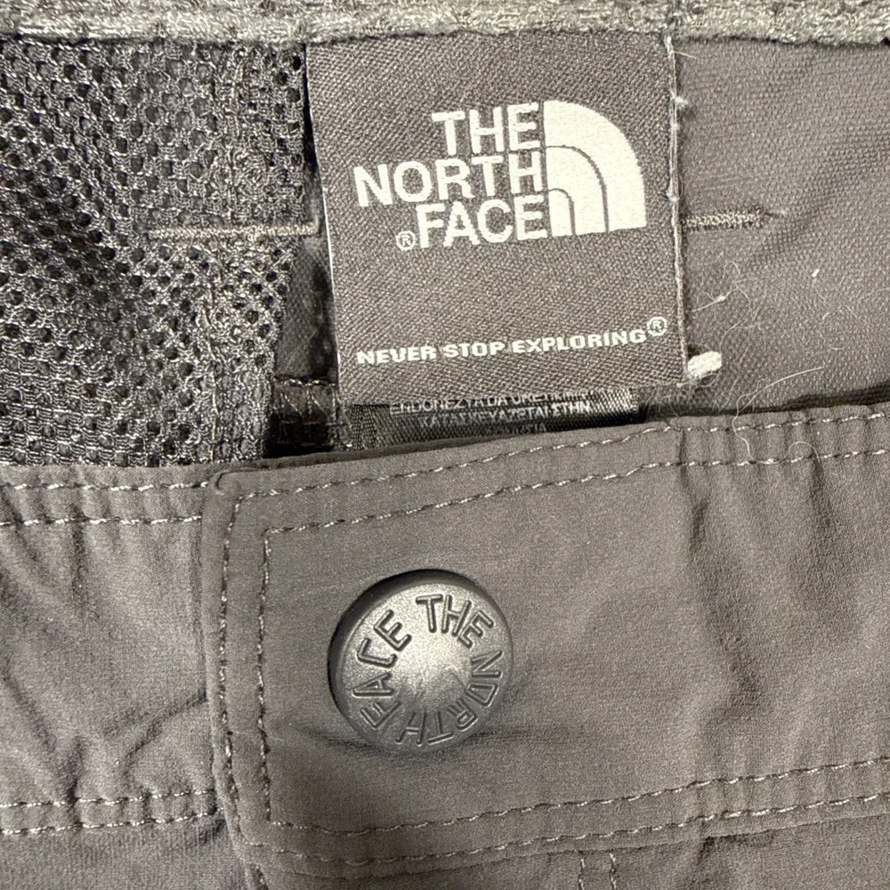 THE NORTH FACE Shorts Mens 34 Performance Hiking FISHING Zip Slash Pockets Gray
